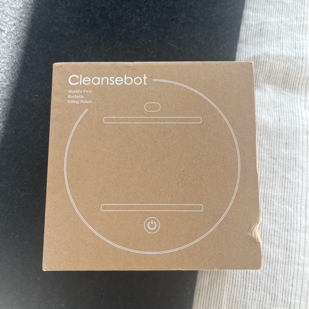 Cleansebot bacteria killing robot